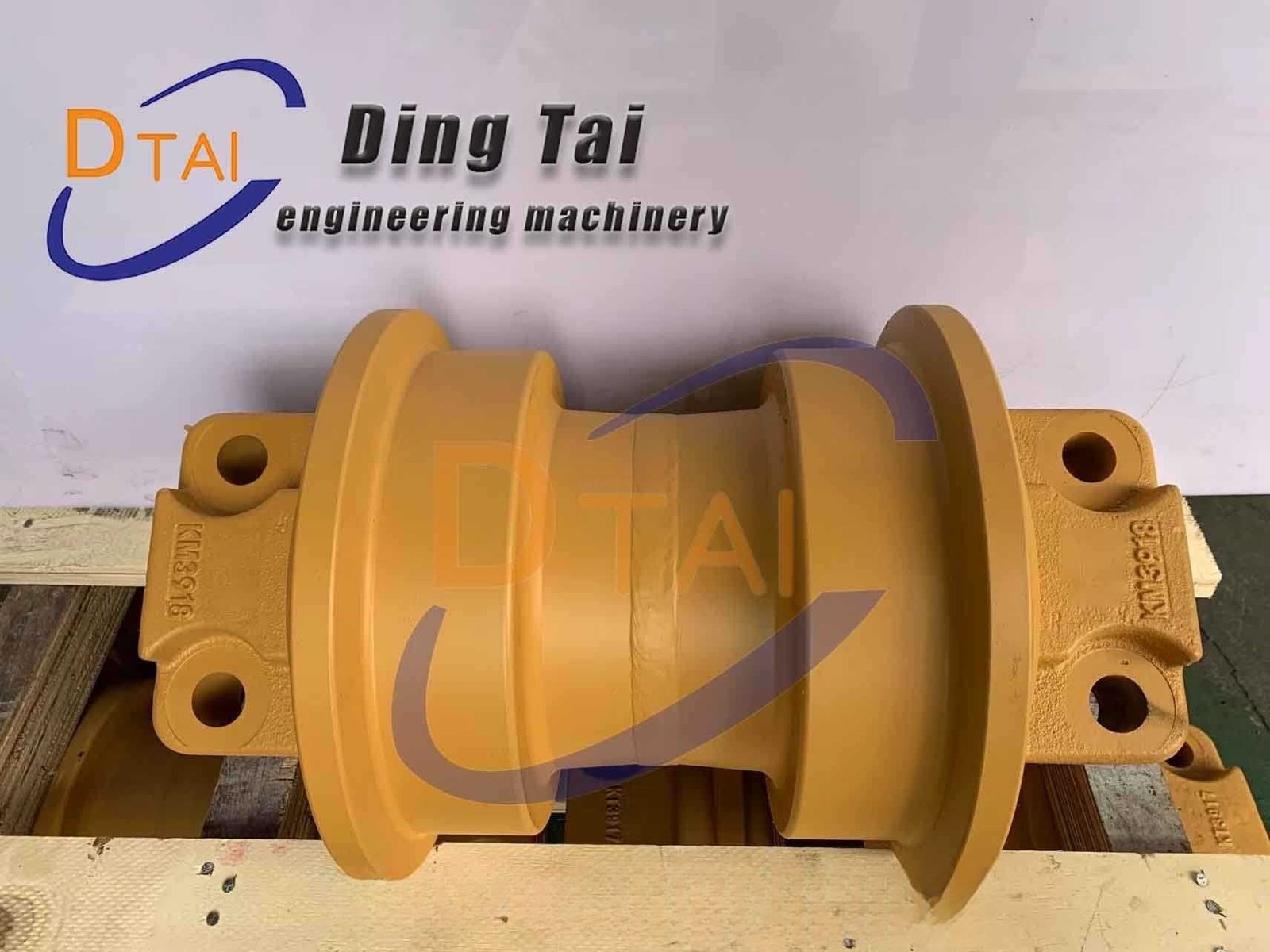 بكرة جنزير D85EX-15 أحادية الشفة 1 بكرة جنزير D85EX-15 أحادية الشفة 1